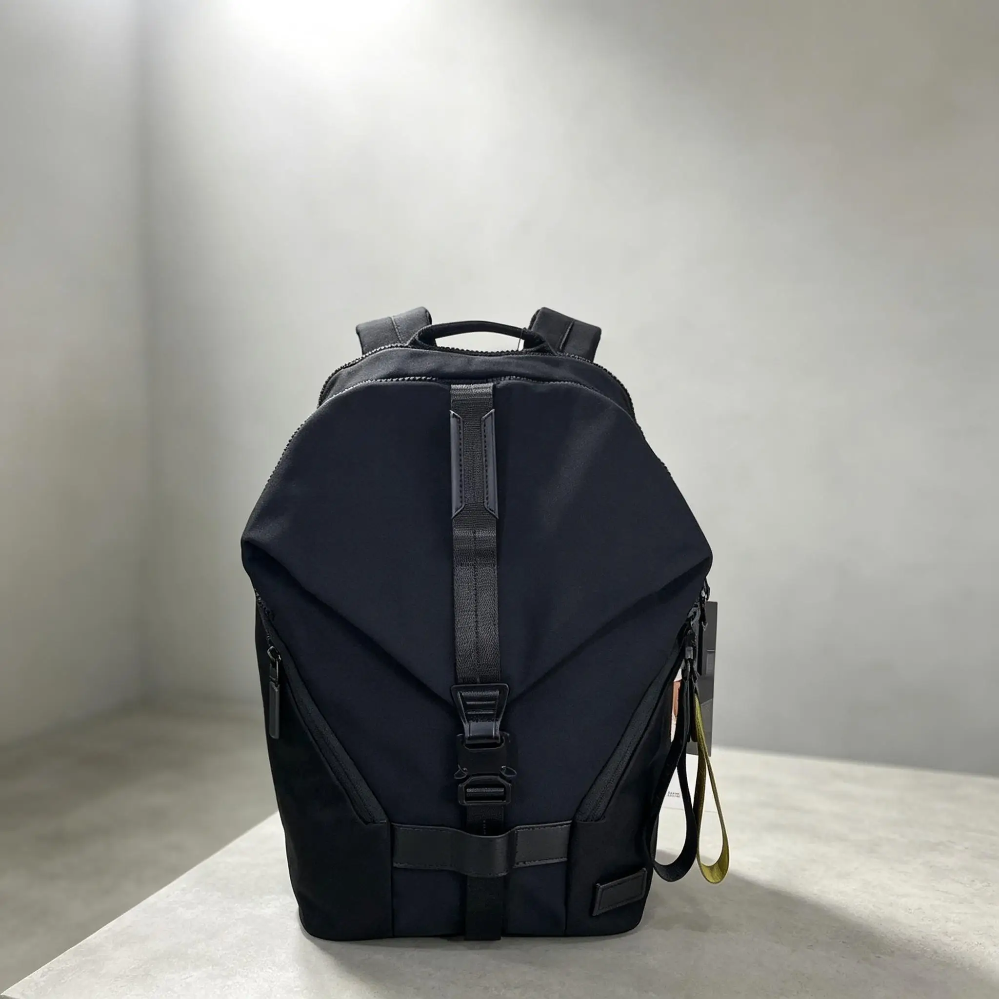 Simple Lightweight Nylon Backpack for Men, Multi-function Casual School Rucksack