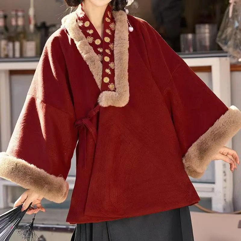 

New Chinese Style Thicken Velvet Tops Women's Traditional Ming Dynasty Short Coat Festive New Year Plush Collar Overcoat Female