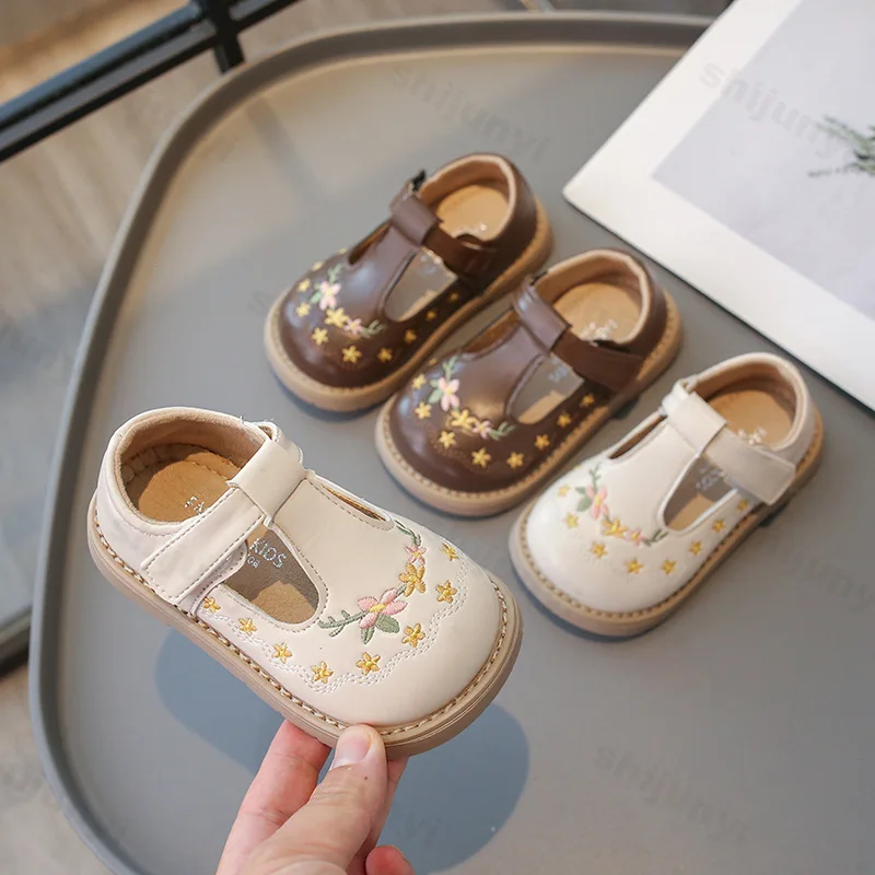 

Girls Leather Shoes 2025 Autumn Retro Children Flowers National Style Dance Shoes Fashion Kids Toddler Princess Flats Shoes