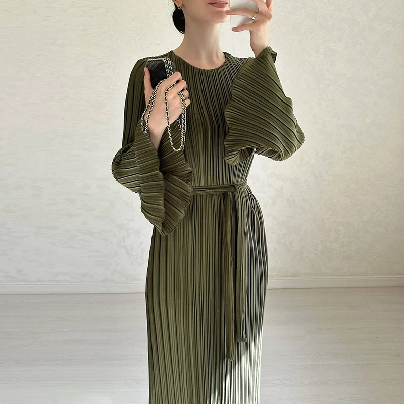 New Autumn Women Pleated Flared Sleeve Mid Length Dress 2024 Lady O Neck Casual Party Dress Spring Female Belt Slim Office Dress