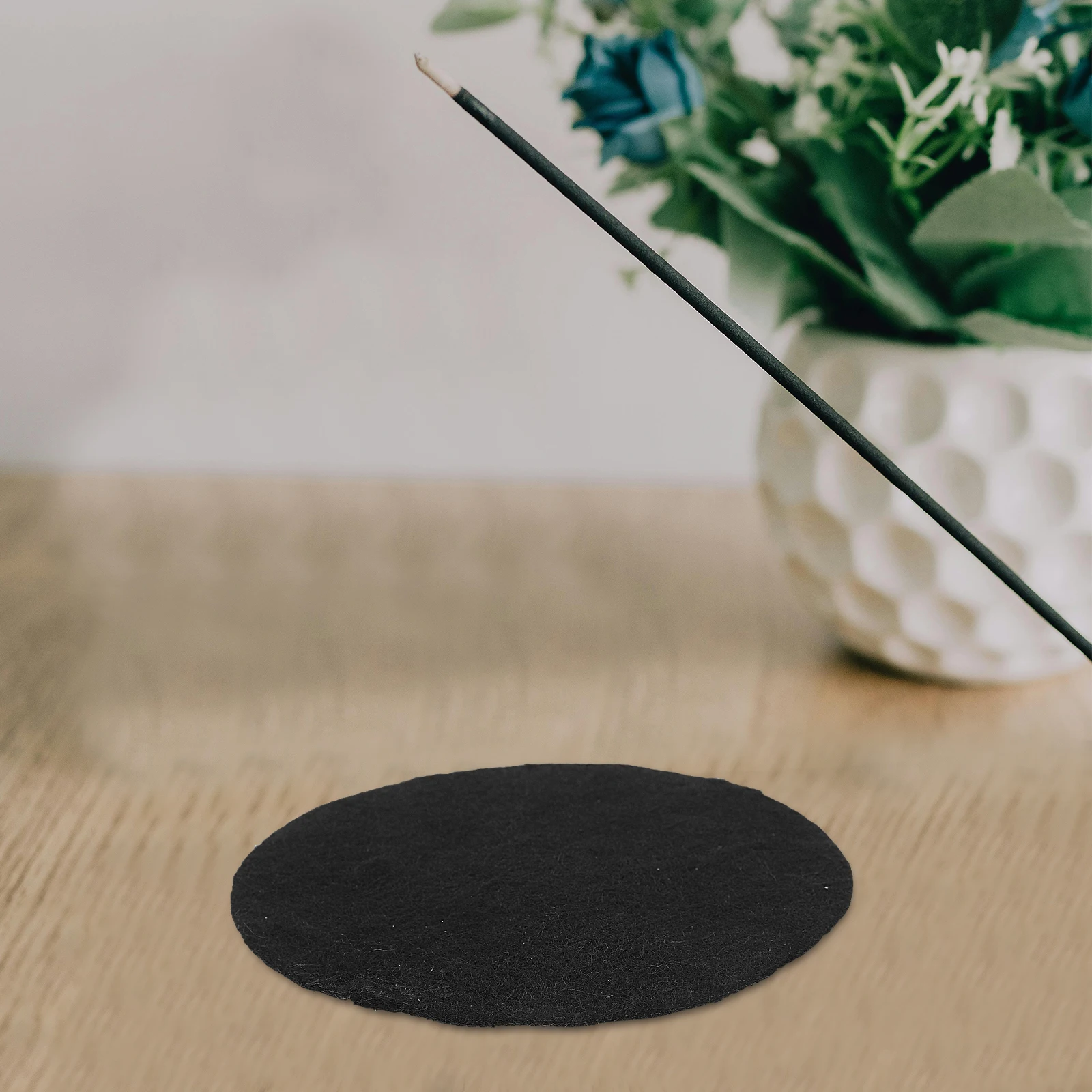 

20 Pcs Incense Burner Ash Pad Fireproof Heat Resistant Coil Holder Fiberglass Cloth Mat Protect Furniture Easy Clean Kitchen Bar
