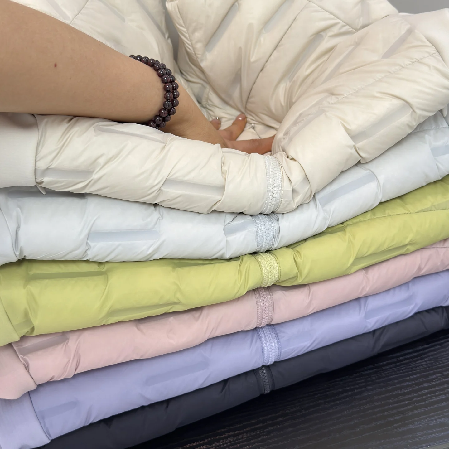 Cappotto invernale leggero e caldo in piuma Duet con cappuccio Capispalla casual Sl incollato Cappotto invernale con imbottitura al 90% di piume bianche Du