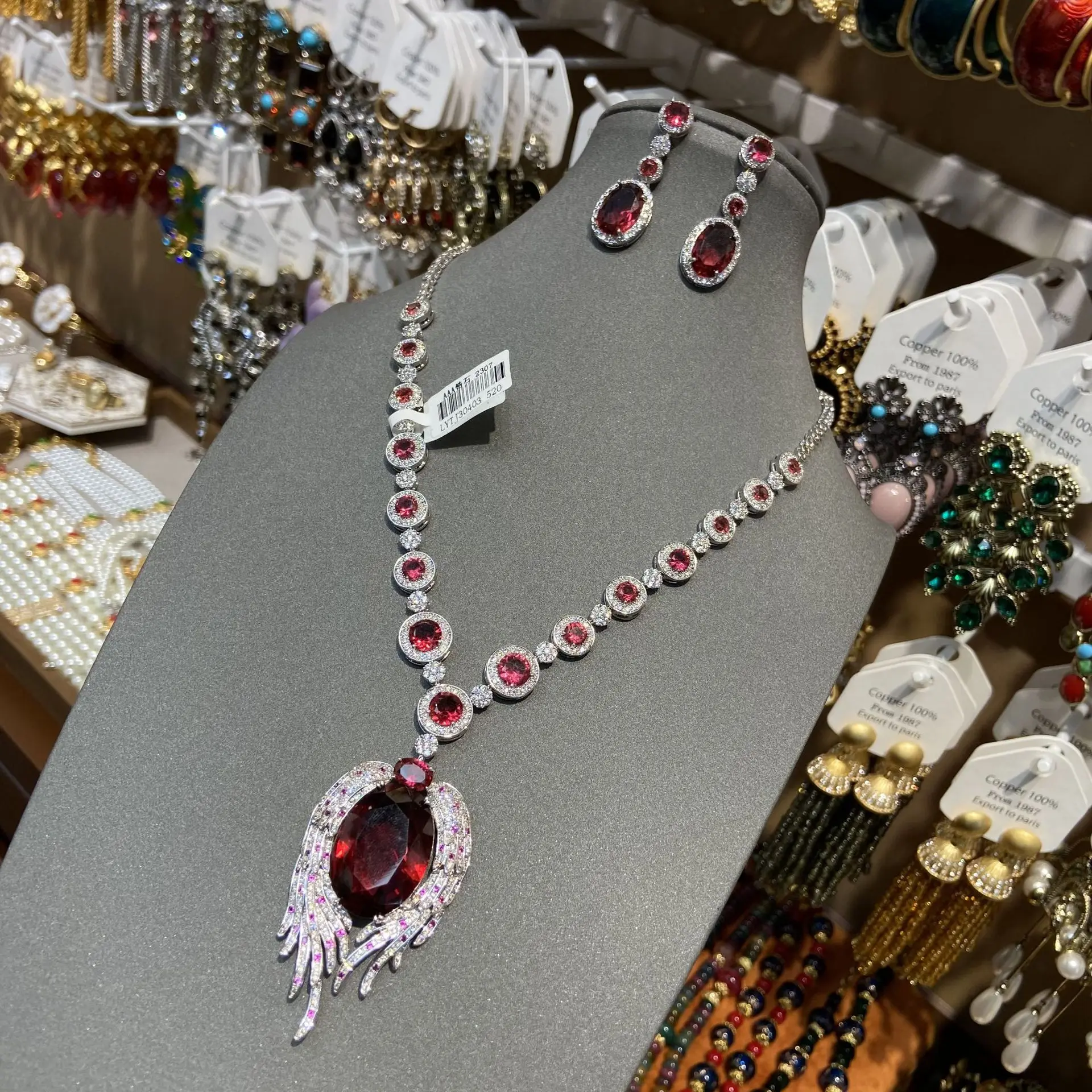 

Luxury Zircon Inlaid Red Gemstone Wing Necklace Earring Two-Piece set Noble Woman Jewelry Dress Banquet Accessories High-Quality