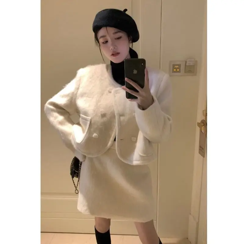 

Autumn Winter Loose Fitting Small Fragrant Jacket for Women's Korean Version of Celebrity Temperament Half Skirt Two-piece Set