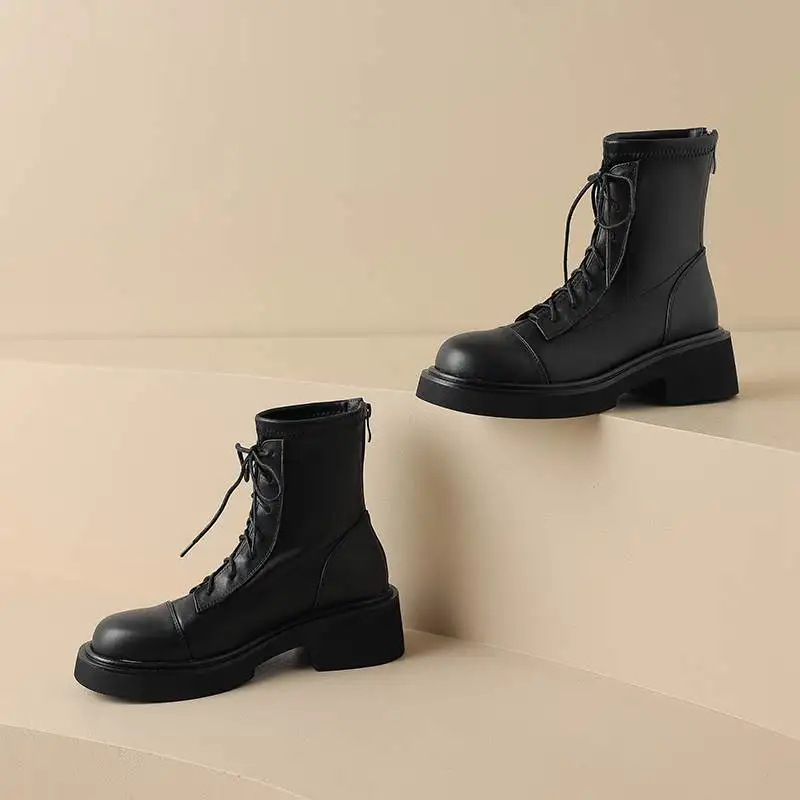 Krazing Pot in pelle di mucca punta tonda tacchi spessi inverno tenere in caldo stivali da moto Lace Up Business Casual Platform Ins stivaletti