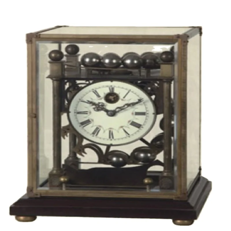 

18th century French retro polished brass mechanical gravity wheel drop table table table clock