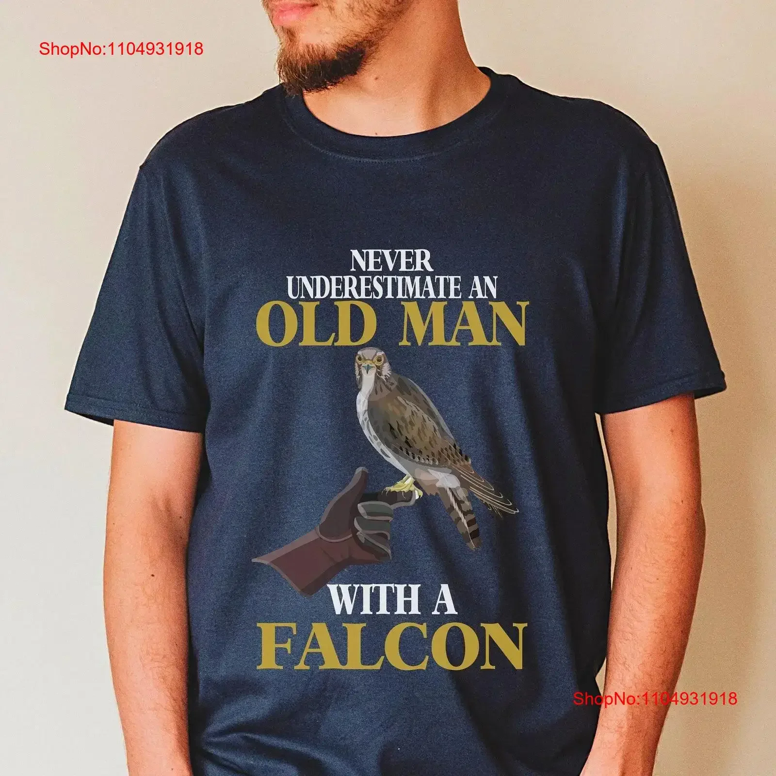 Camiseta Peregrine Falcon para papá nunca subestimar un anciano con un halcón es él vintage lavado cómodo transpirable