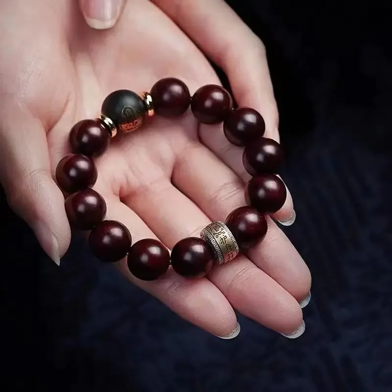 UMQ Natural small leaf purple sandalwood bracelet for men and women, playing with a handheld sandalwood life Buddha beads