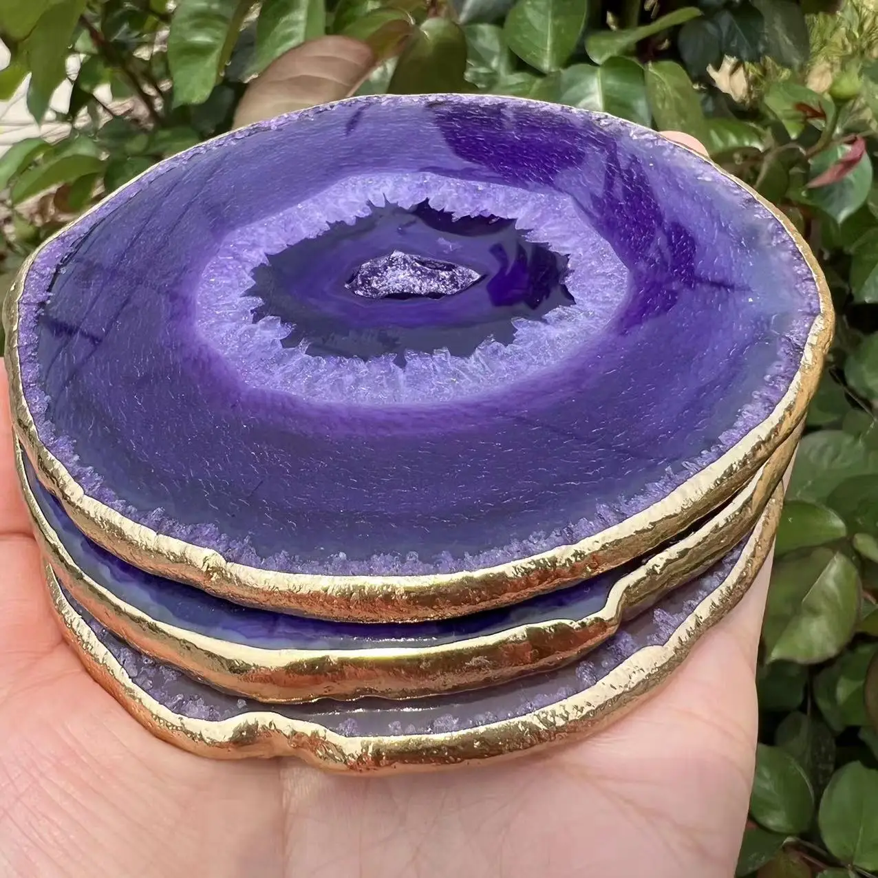 10-11CM natural agate Geode piece insulated coasters crystal board jade agate coasters with gold-plated lace mineral trim