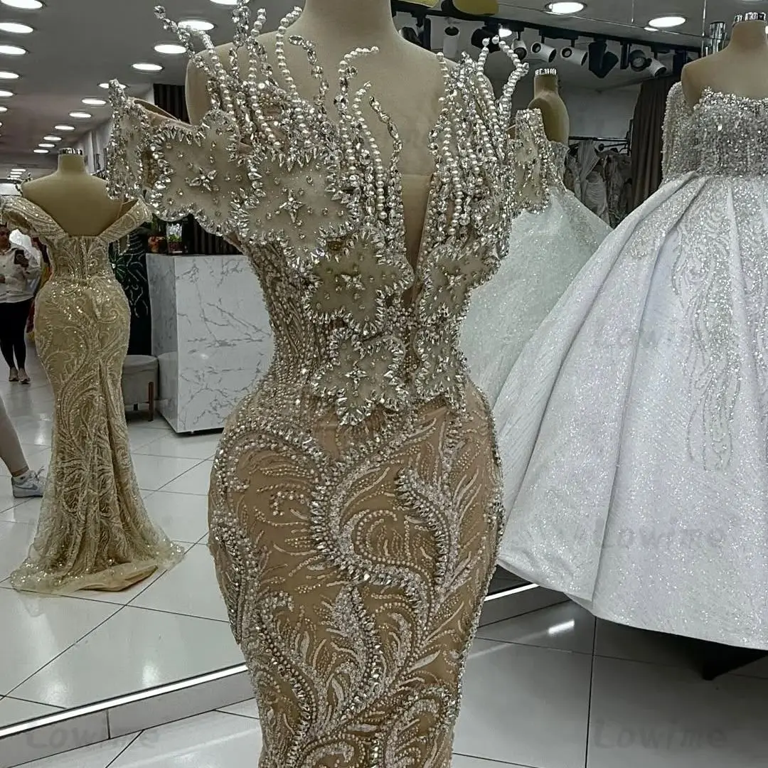 فساتين سهرة مخصصة بلون الشمبانيا طويلة بكريستال زهري قبالة الكتف فساتين حفلات حورية البحر فستان حفلة موسيقية عربي مطرز باللؤلؤ