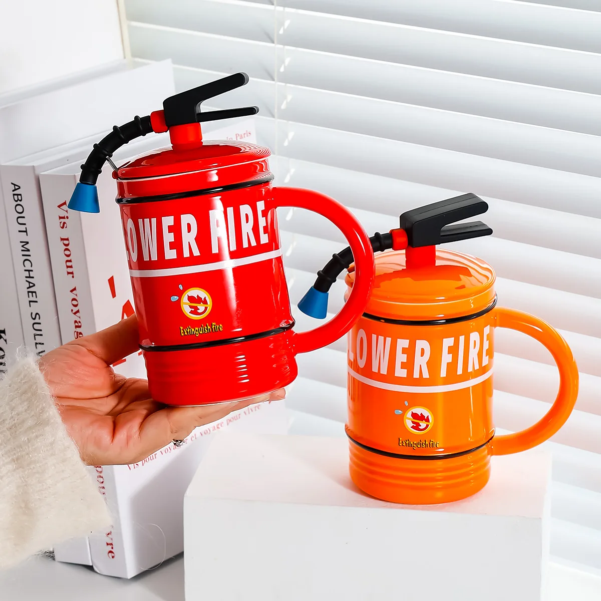 450ML Fire Shaped Extinguisher Ceramic Mug with Spoon Handle Lid Porcelain Coffee Tea Milk Cup Breakfast Water Gift for Fireman