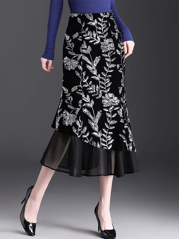 

Spring and Autumn New Women's Half Skirt, Fashionable and Sexy Gold Velvet Black High Waisted Fishtail Skirt