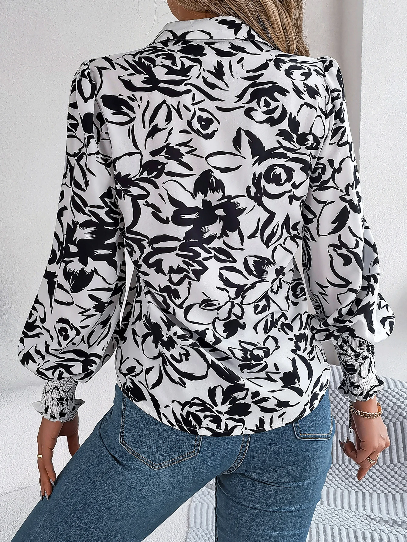 Spring and Autumn Elegant Flower Printed Lantern Sleeve Shirt Women\'s Long sleeved Button Tops