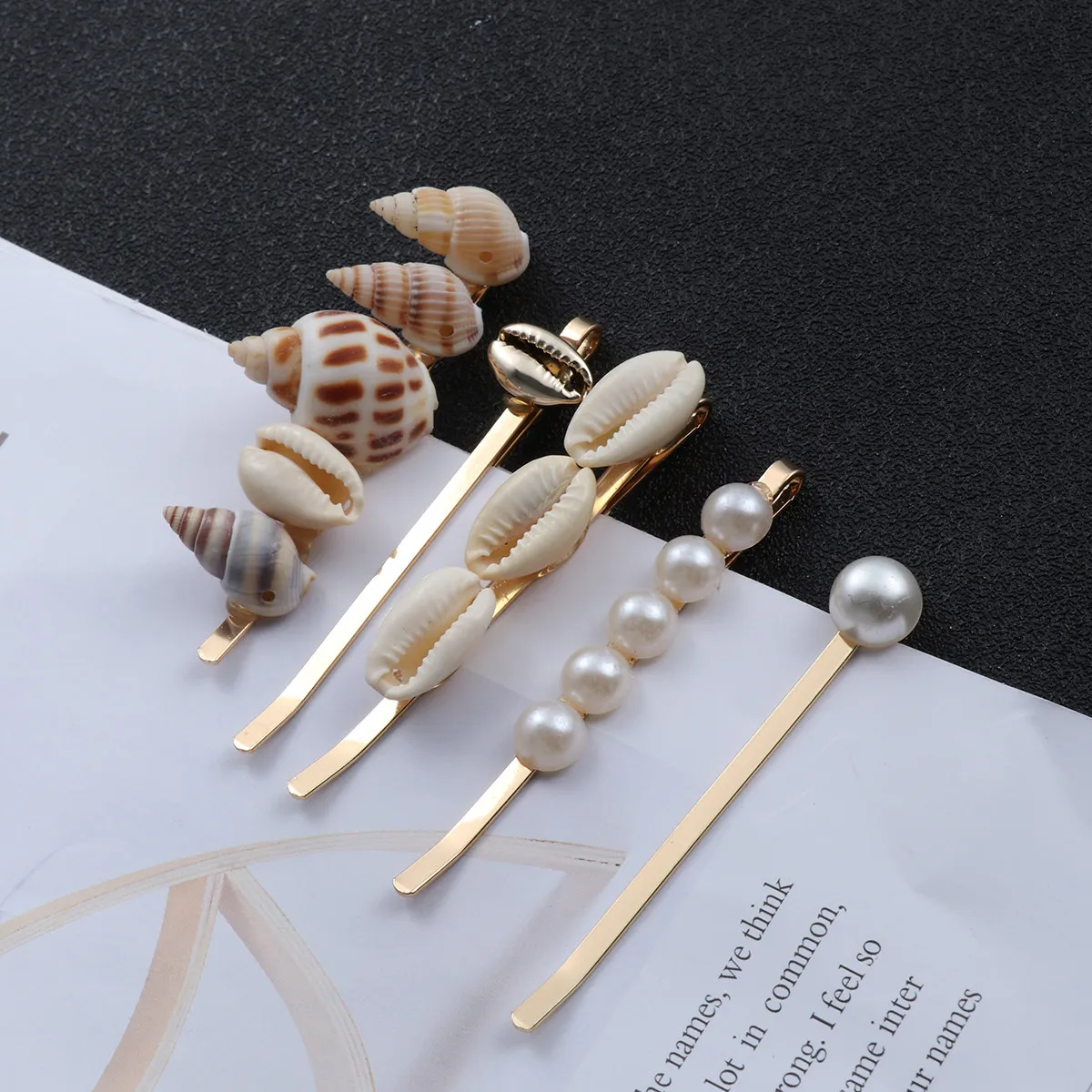 

Shell Conch Hair Clip for Women Girls Elegant Metal Hairpin with Flower Design Perfect for Wedding Party Daily Use Beach Theme