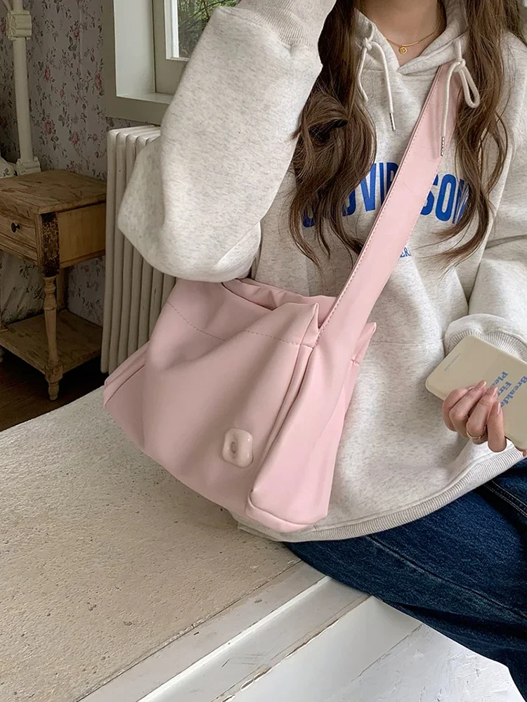 Student Classroom Tote Bag Large Capacity Pink Leisure Commuter Bag 2024 New Spring Luxury Single Shoulder Crossbody Bag Women