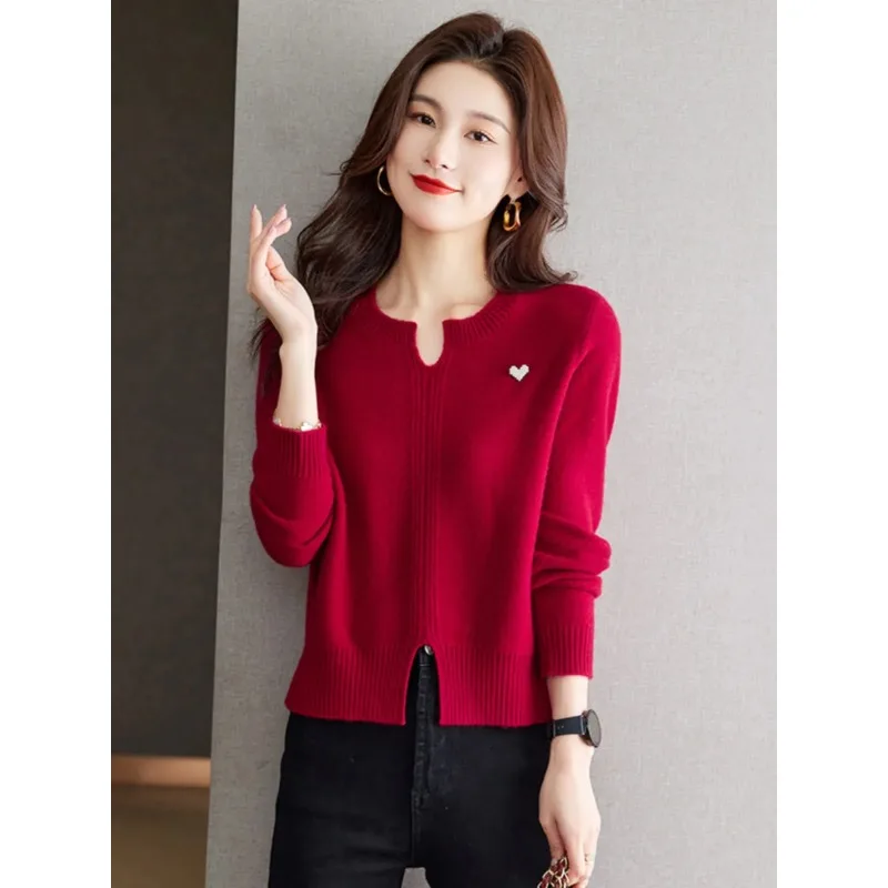 Damskie swetry na jesień i zimę w jednolitym kolorze