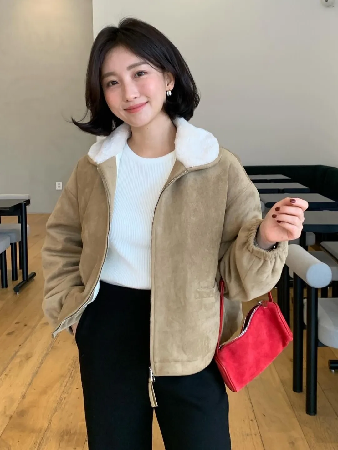 ファイオナブルレトロスプライスラムファーカラー暖かいアウターウェア女性の冬の新しいSle多用途トップ韓国ルーズフィットポリエステル