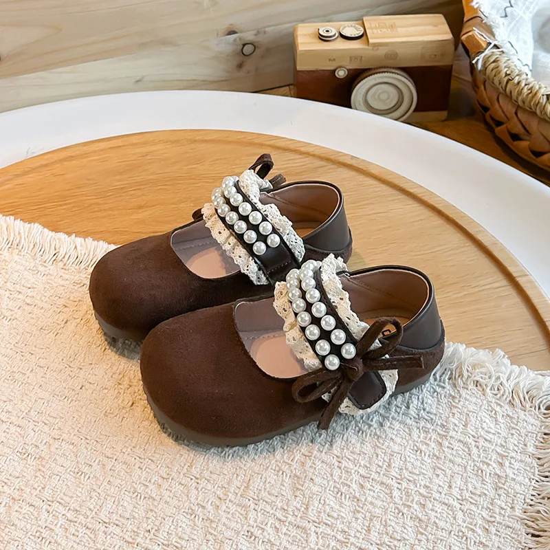 JGSHOWKITO Vintage Little Girl Suede Flat Shoes Elegant Princess Lace Kids Leather Shoes Soft Non-slip Children Mary Jane Shoes
