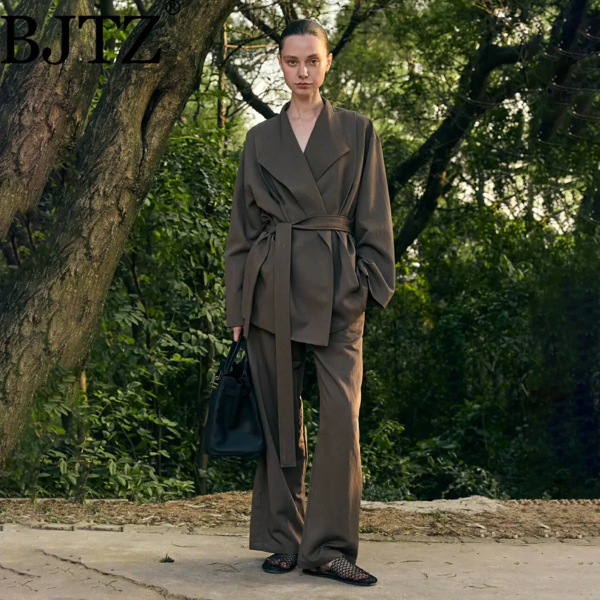 

BJTZ All-in-one Pure Color 2025 Spring Fall New Female Minimalist Temperament Large Lapel Trench Coat + Two Sets Of Loose Pants