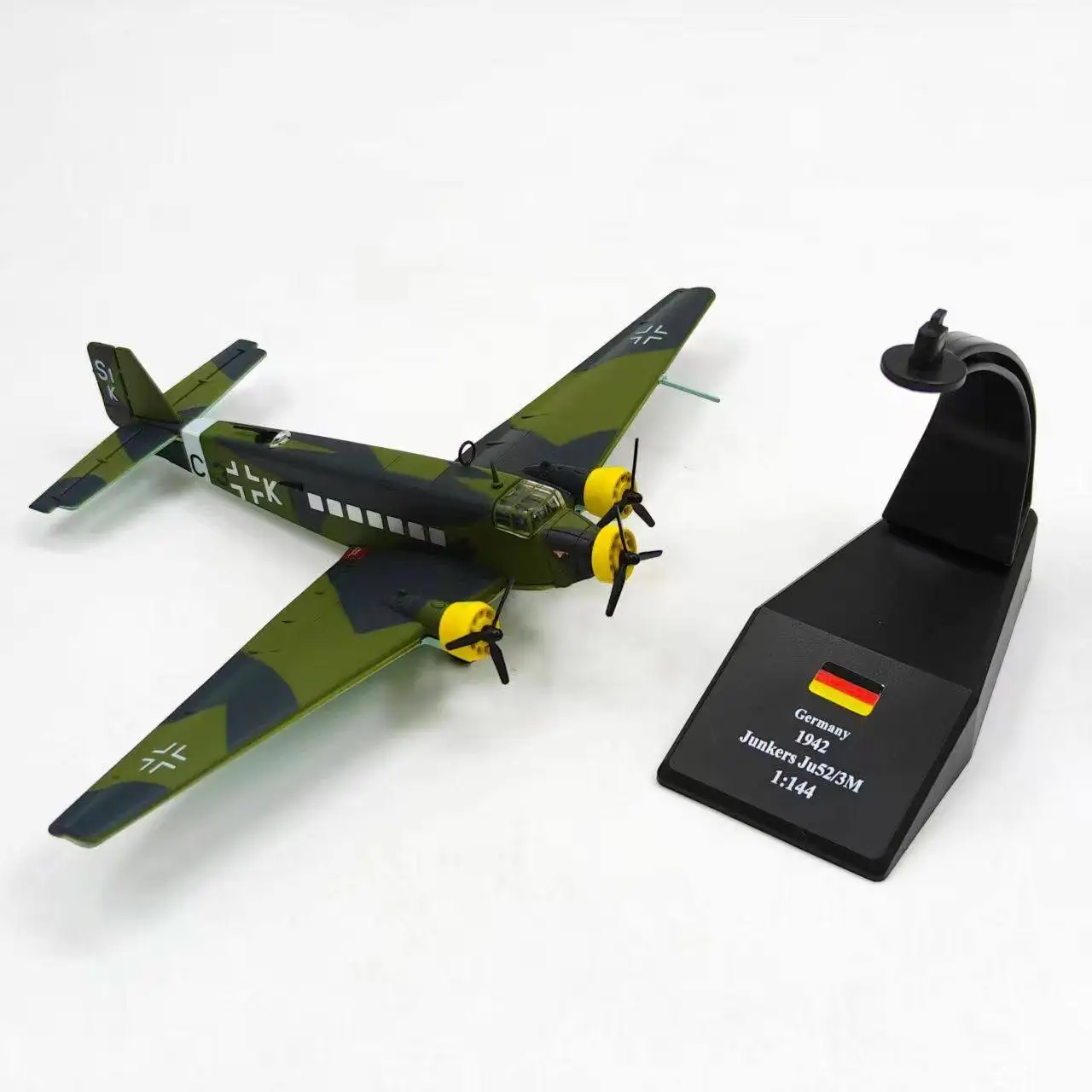 Diecast WLTK 1:144 Scale World War II Junkers Ju52 Military Transport Aircraft Alloy Aircraft Model