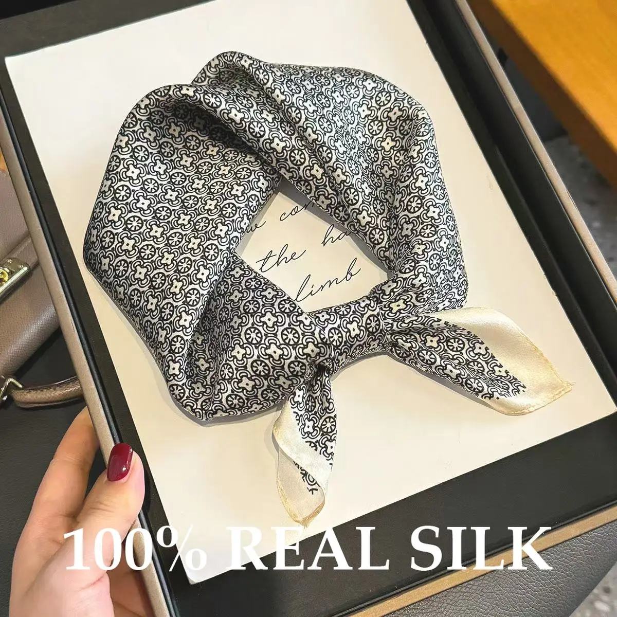 

Новый роскошный шарф из 100% натурального чистого шелка, женский модный дизайн, маленькая квадратная шаль, лента для волос, повязка на голову, шейный платок, бандана