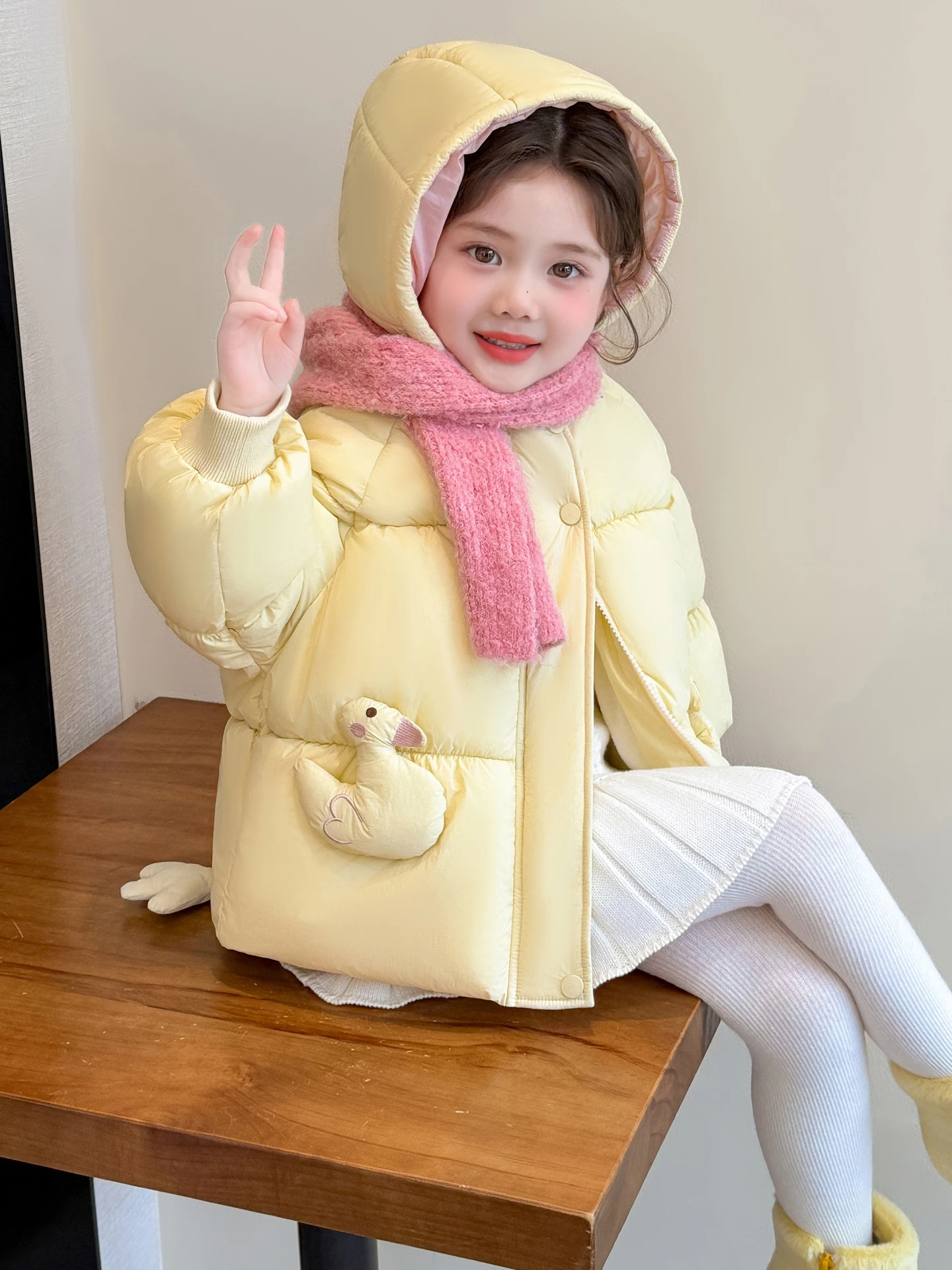 

Утепленная хлопковая куртка для девочек, теплая зимняя куртка, верхняя одежда для малышек, корейская версия зимней одежды, хлопковый жилет