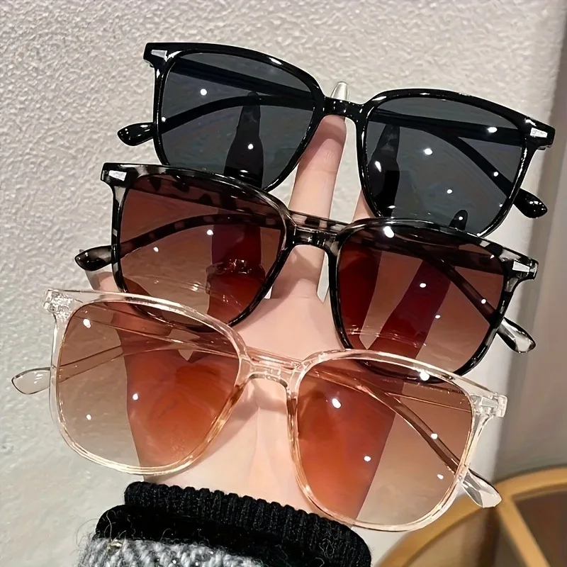 3PCS Fashion Metal Frame Oval Shaped Women's UV Resistant Sunglasses Suitable for Wearing on Beach Vacations