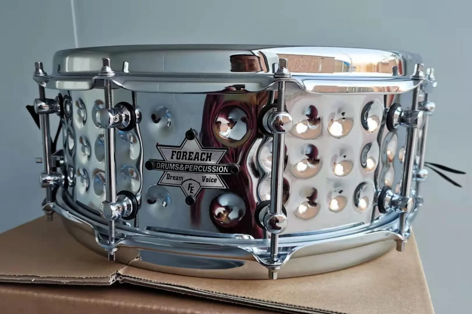 2025 طبلة كمين معدنية احترافية مقاس 14 × 5.5 بوصة مطروقة يدويًا، قرع درجة الحفلات الموسيقية الممتازة