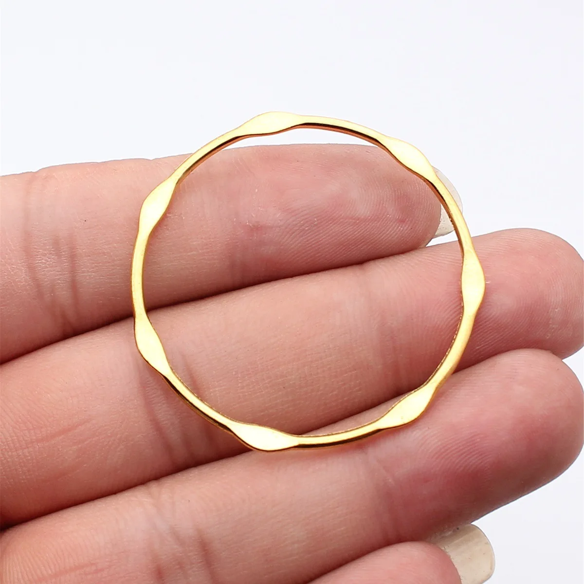 20pcs 43x43mm(1.69x1.69inch) 5 Colors Embossed Hollowed-Out Geometric Circle Charms Hand Crafts Jewelry Making Accessories