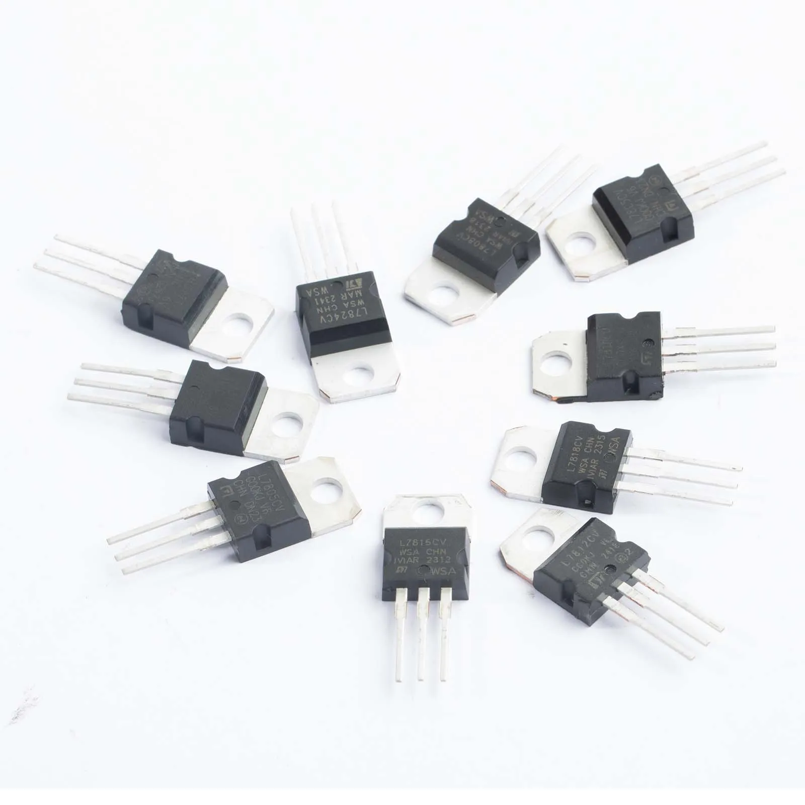 50pcs 전압 조정기 키트 10 값 T0-220 Stabilivolt LM317T L7805 L7806 L7808 L7809 L7810 L7812 L7815 L7818 L7824