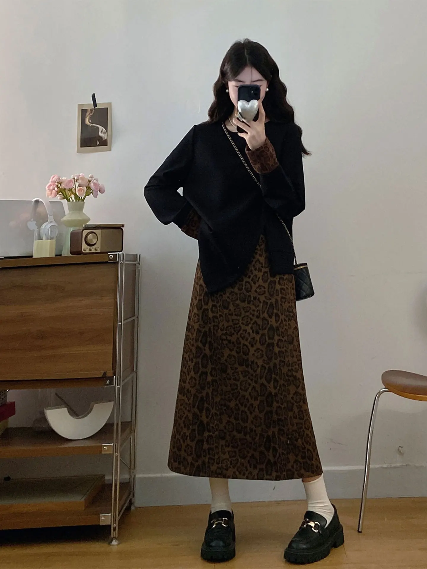 

Комплект из двух предметов: удлиненный свитер и юбка с леопардовым принтом для полных женщин, повседневный, свободный крой, удобный, для весны...