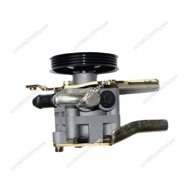 Suitable for Nissan new and old Teana 2.0 2.3 2.5 3.5 Duke steering machine power pump steering power pump