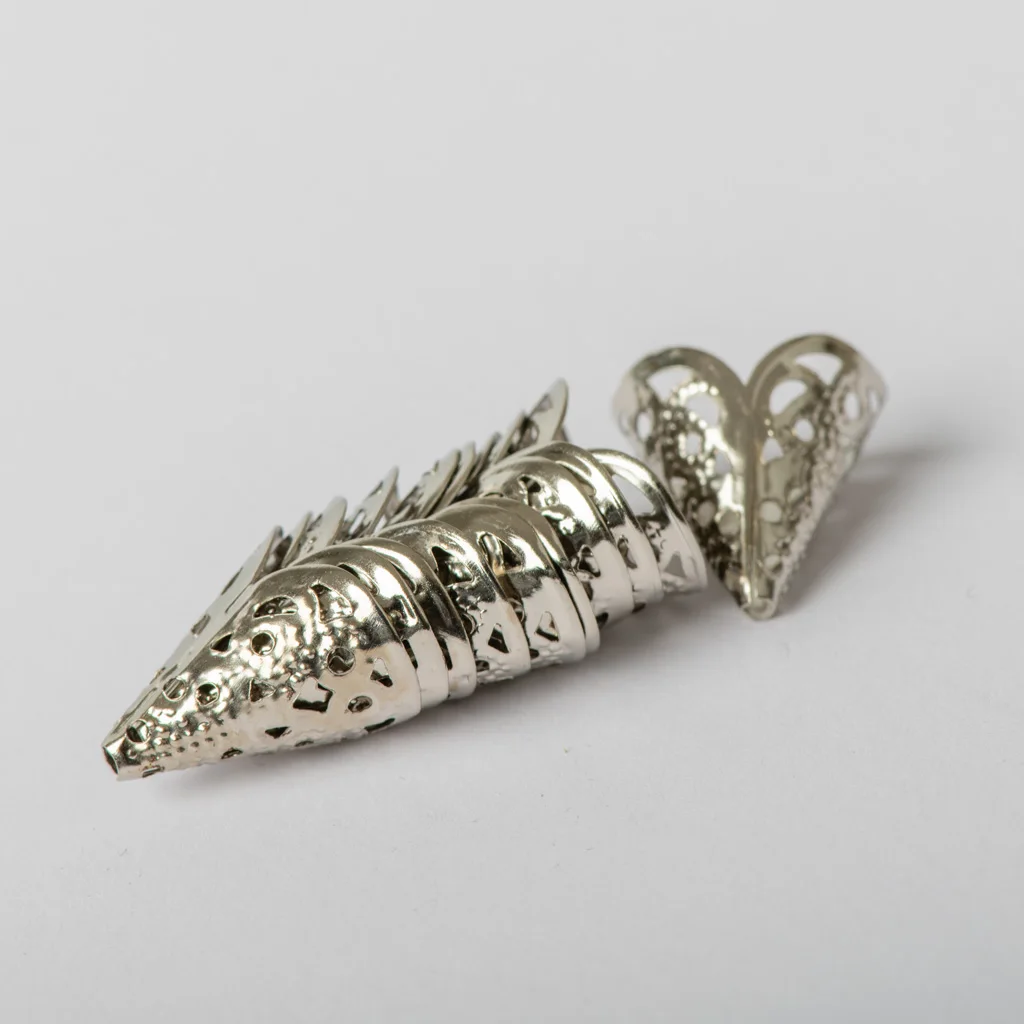 Ювелирные-изделия-в-поисках-и-комплектующие-большая-бронза-chechia-полый-рожок-сосуд-цепи-аксессуары-материалы-jy117