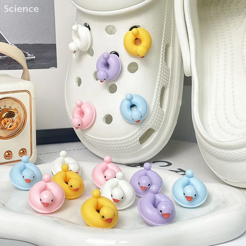 10 Pieces Little Cute Duck Shoe Buckles Removable Shoe Accessories DIY Shoe Flower Women's Beach Shoes Decorative Buckle