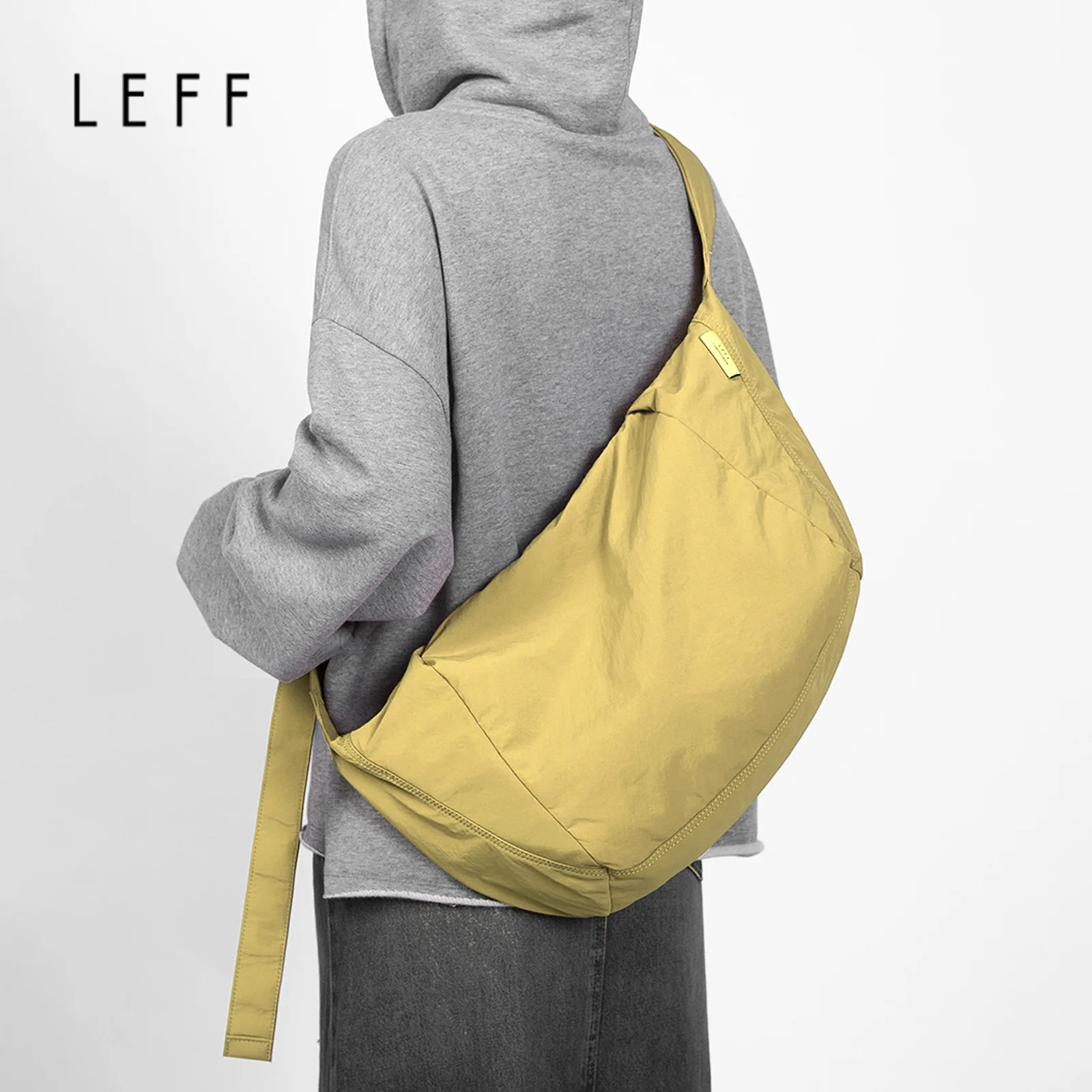 

LEFF Fashion Large Crossbody Bag For Women High End Feel Outdoor Bags New Waterproof Travel Shoulder Bag Commuting Casual Bags