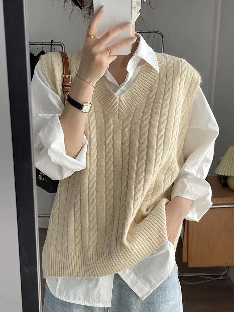 

Knitted Vest Women Spring Autumn Vintage Casual Preppy Style Sleeveless Sweater Female Korean Loose All-match Waistcoat L302