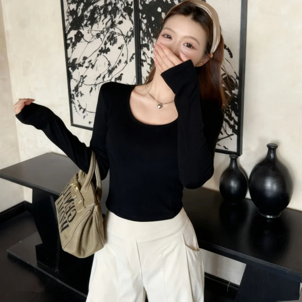 

Autumn New Sle Women's Slim Fit Long Sve Fce U-Ne T-irt Casual Versatile Color with Chest Pad One-Piece