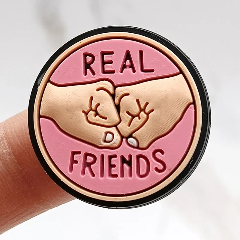 Real Friend PVC Shoe Charms, projeto da baleia diamante, tamancos Pins, fivela, decorações superiores, acessórios, venda única, 1pc