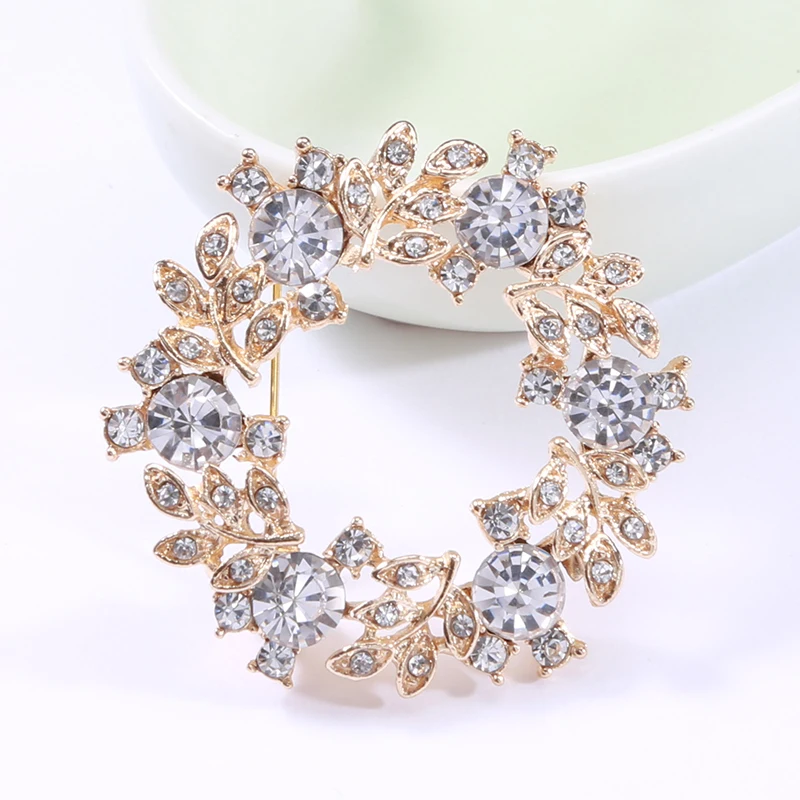 Rhinestone Wreath Brooches for Women Unisex Botanical Flower Pins Banquet Party Backpack Gifts Jewelry Accessories