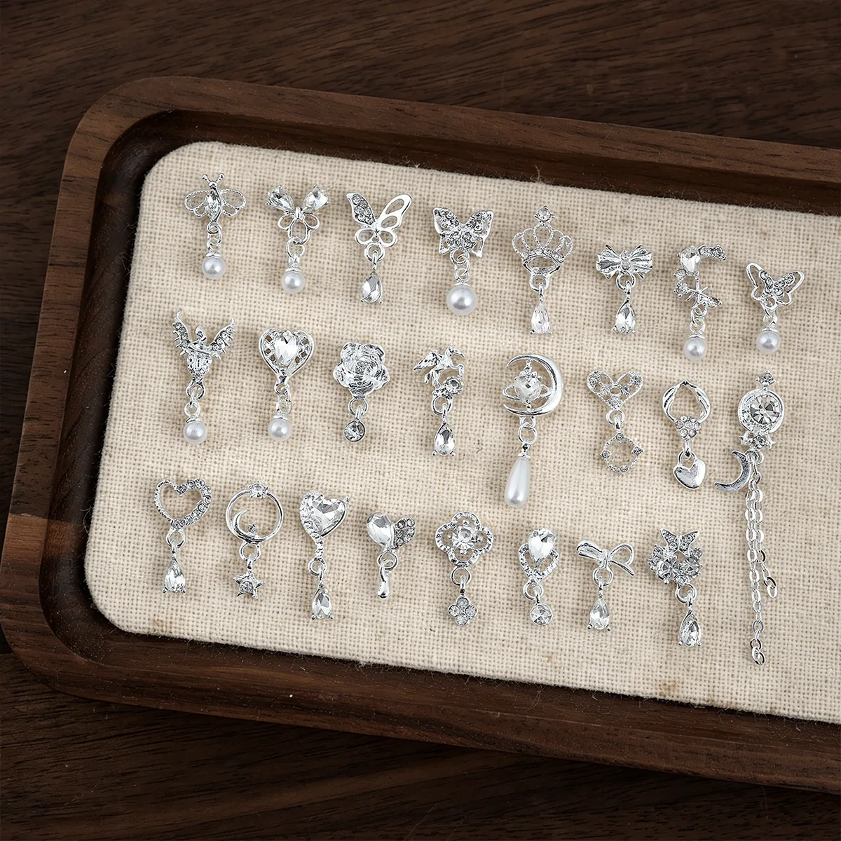10PCS Shiny Silver 3D Diamond Pearl Pendant Nail Charms Butterfly Bow Heart Moon Dangle Festival Jewelry Manicure Accessories