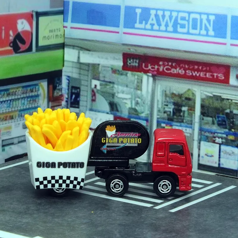 Takara Tomy Tomica No.55 Isuzu Giga, coche de patata frita, camión para patatas fritas, modelo fundido a presión de aleación, réplica de la serie, regalos para niños, juguetes para niños