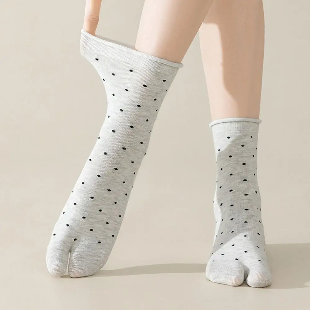 Удобные носки в горошек с двумя пальцами, хлопковые носки с рюшами и отдельным носком, чулочно-носочные изделия, дышащие носки до середины икры для девочек, 2 пары