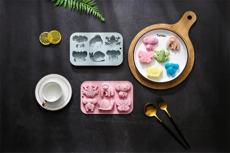 6 Holes 6 Different Cartoon Species, Silicone Mold Fondant Cake Chocolate Mold Ice Cube Cake Mould Cake Decoration Accessories