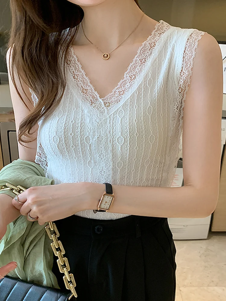 

Summer Women Tops Tanks Sleeveless V-Neck White Lace Tank Top Women Blusas Mujer De Moda 2024Verano Women Clothes Tank Top F669