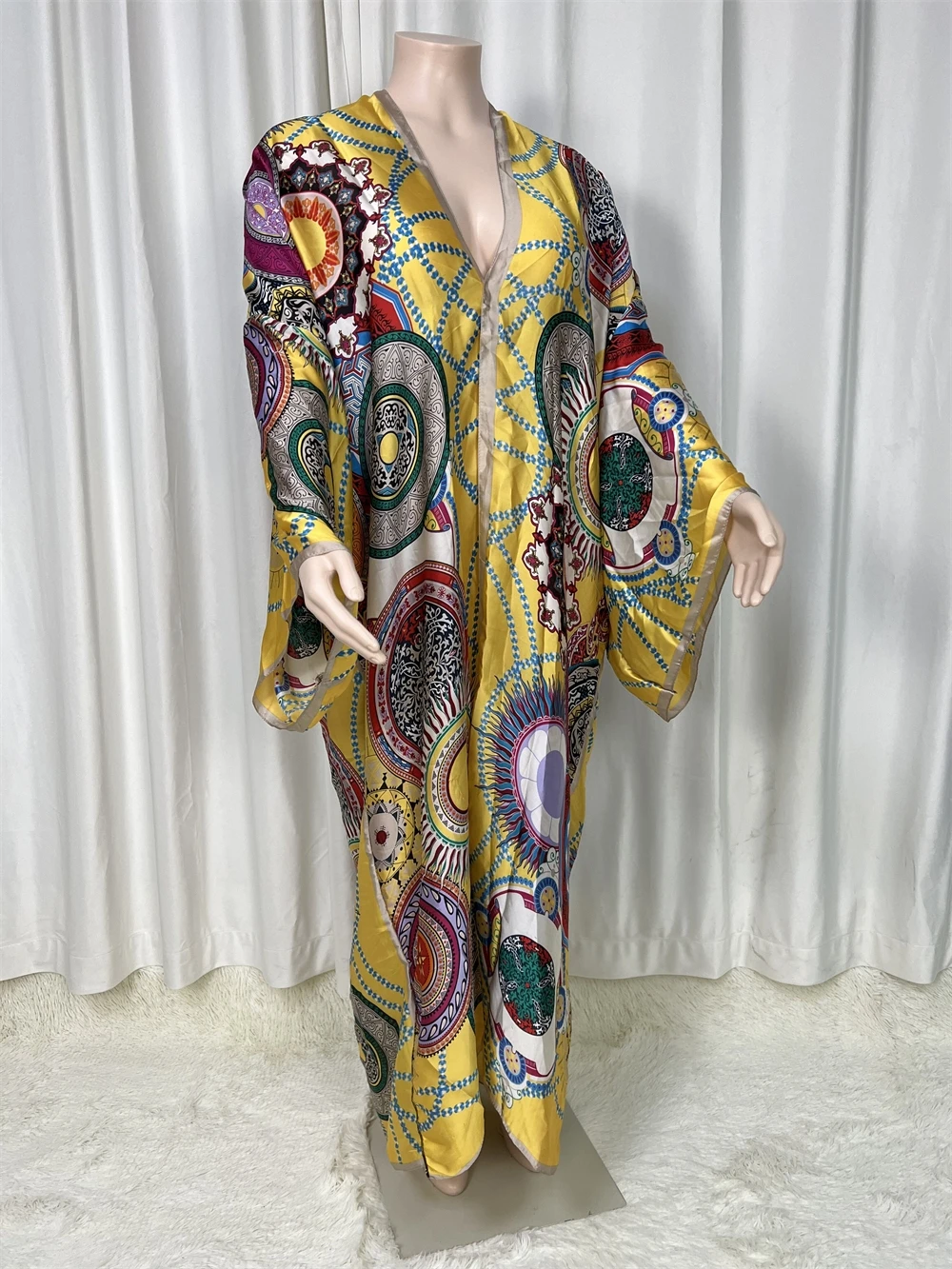 

2024Saudi Arabia's Loose Silk Maxi Dress Summer Beach Bohemian Robe Africa Kaftan Swim Cardig Suit Batwing Sleeve Women Printed