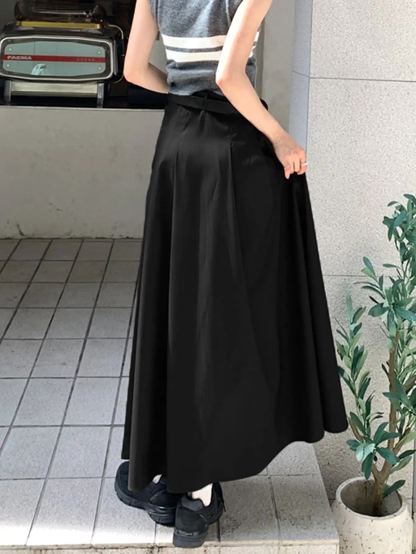 Korean Chic Summer Black Retro Style High-Waisted A-Line Skirt Pear-Shaped Figure Slimming Look Crotch-Covering Umbrella Skirt for Women