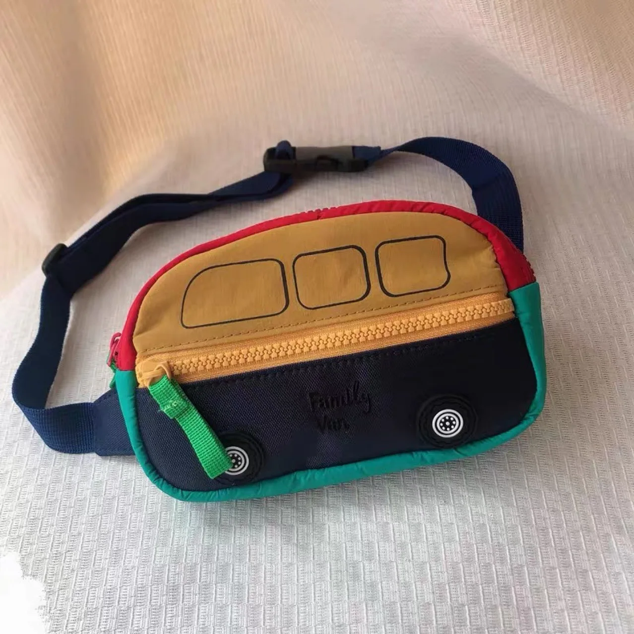 Novo bonito do bebê menino sacos de cintura crianças menina dos desenhos animados carro cavans fanny pacote 2022 nova marca moda legal da criança crianças crossbody sacos