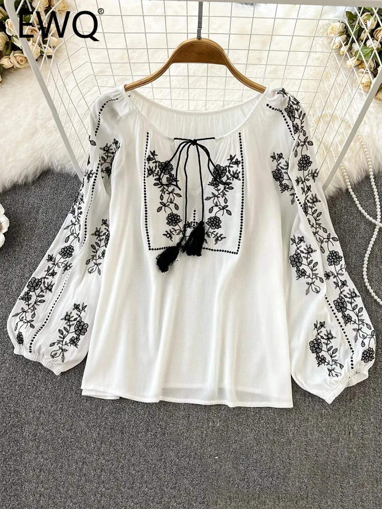 EWQ Fashion Loose Women\'s Blouse Embroidered Design Lace-up Collar Lantern Sleeves Pullover Tops 2024 New Clothing 27C237