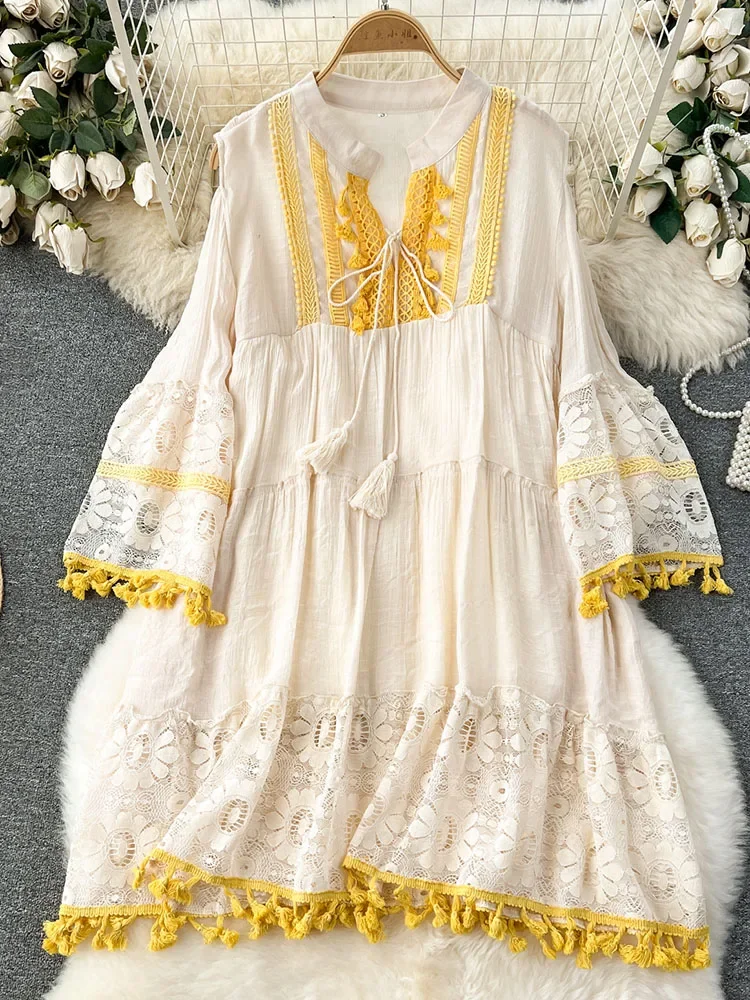 Women\'s Bohemian Style Spring Summer  Vacation Casual Tassels Tassels Lace Hollowed Trumpet Sleeves Mini Vestidos DS004