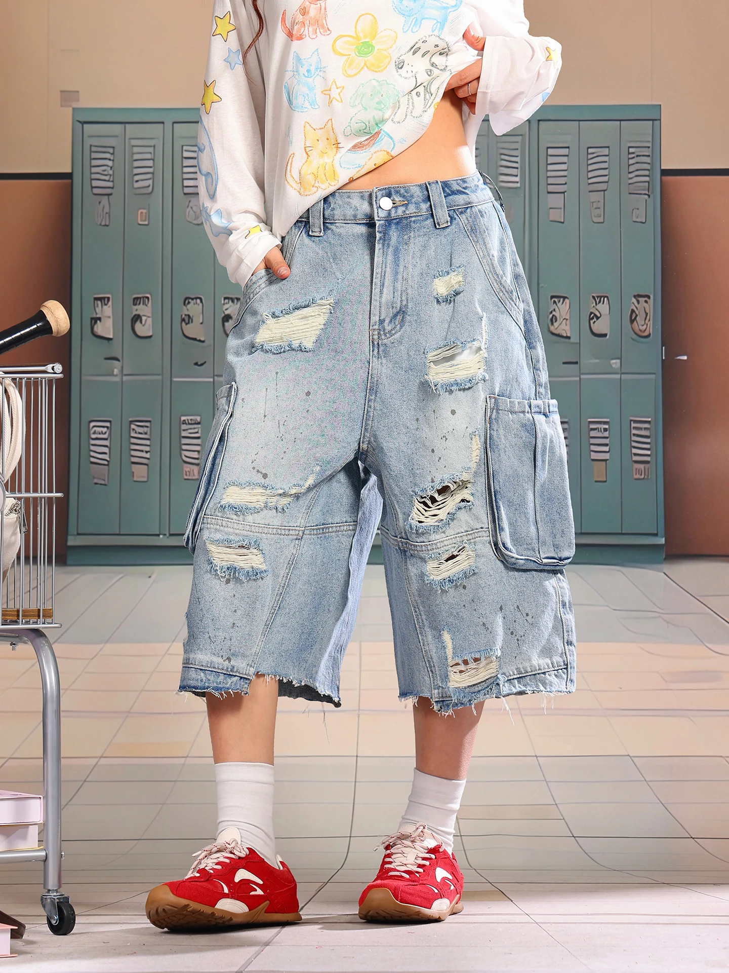 

Светло-голубые женские джинсы в американском уличном стиле, с эффектом потертости, укороченные, свободного кроя, модные, повседневные, на все сезоны, с высокой талией